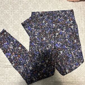 Lululemon 28’ Floral Align Leggings